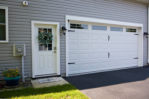 24/7 Emergency Garage Door Panel Replacement experts in Trumansburg, NY